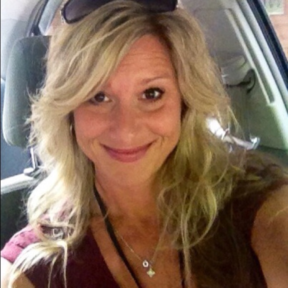 Meet your Posher, April